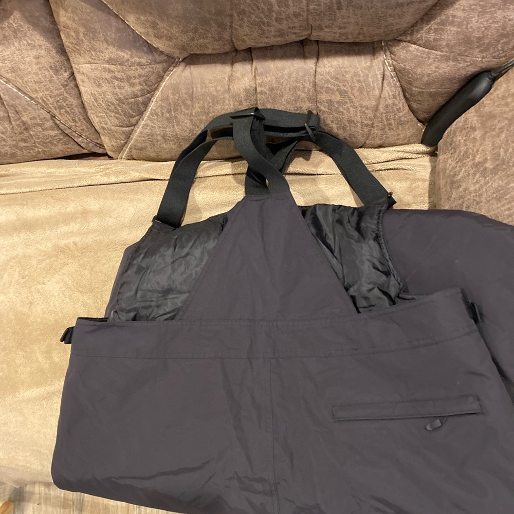 Boulder Gear Men's Pinnacle Bib. Size 2xl. Only worn 2 times. Like new.